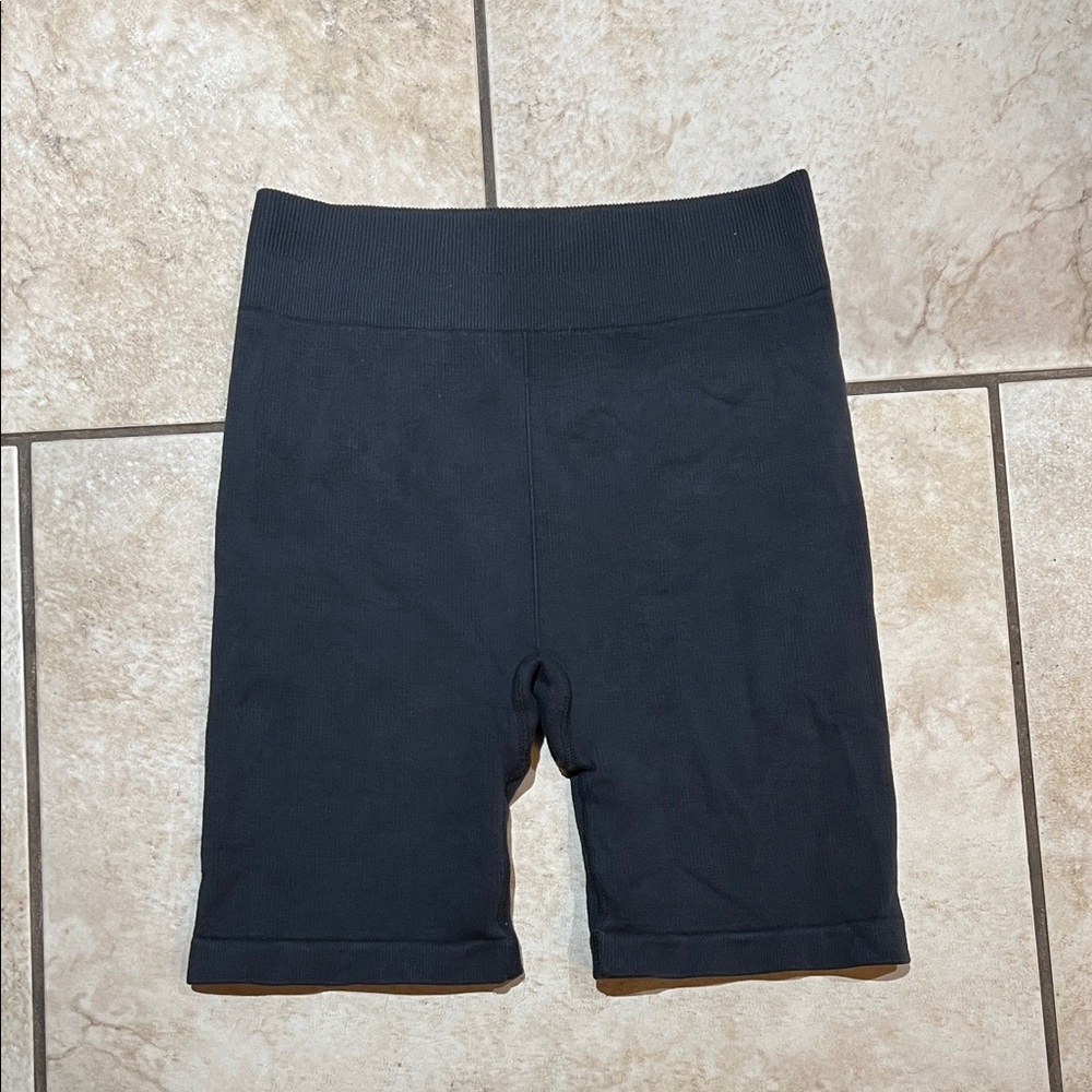 Fabletics Ribbed Dark Grey Bike Shorts for Women